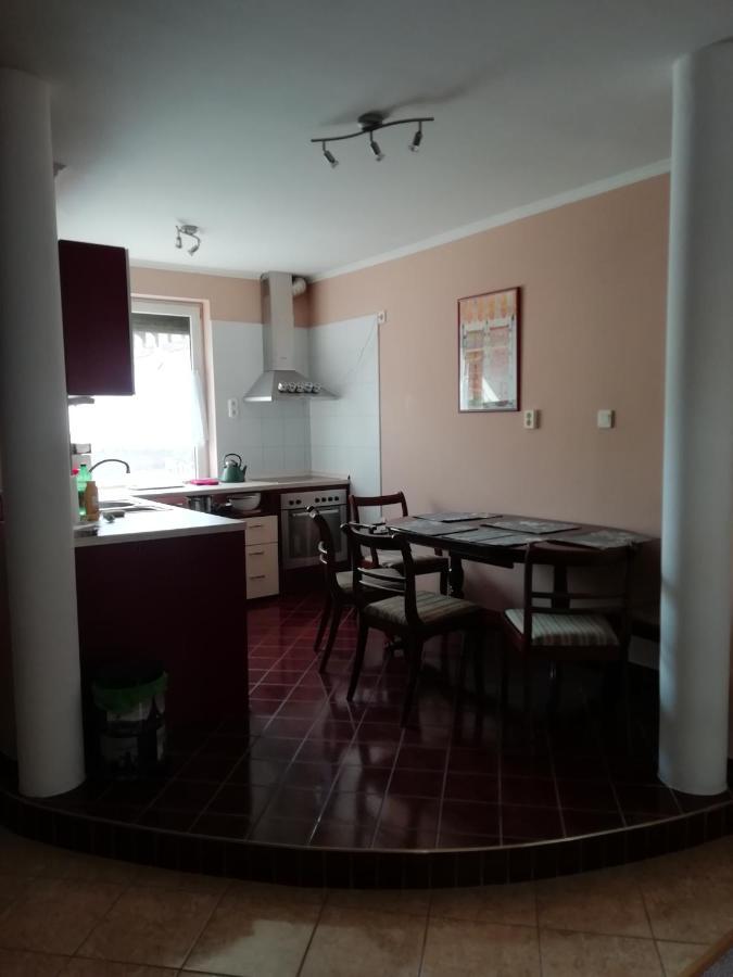 Rokus Apartman Apartment Szeged Exterior photo